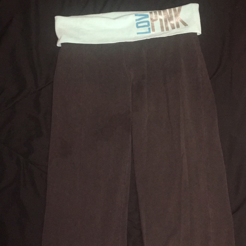Victoria’s Secret Pink Cropped Yoga Pants✨